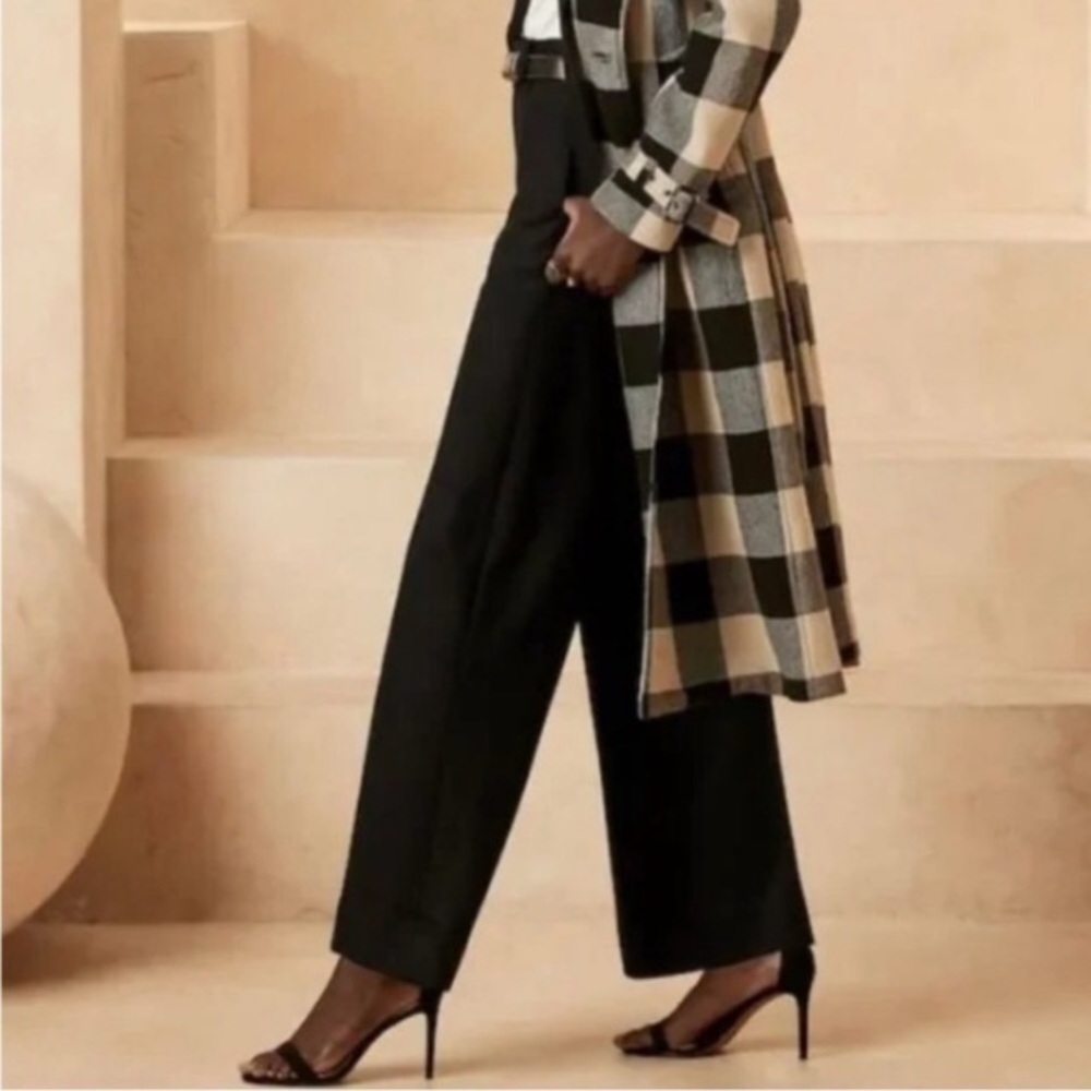 NWT! Banana Republic High Rise Wide Leg Italian Wool Flannel Pant - Size 8 📀3️⃣